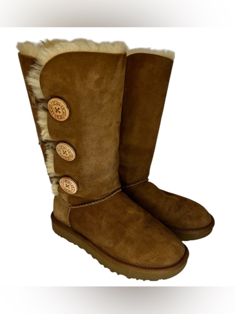 UGG Bailey Button Triplet Tall Boots Chestnut Brown Sheepskin Women’s Size 6
